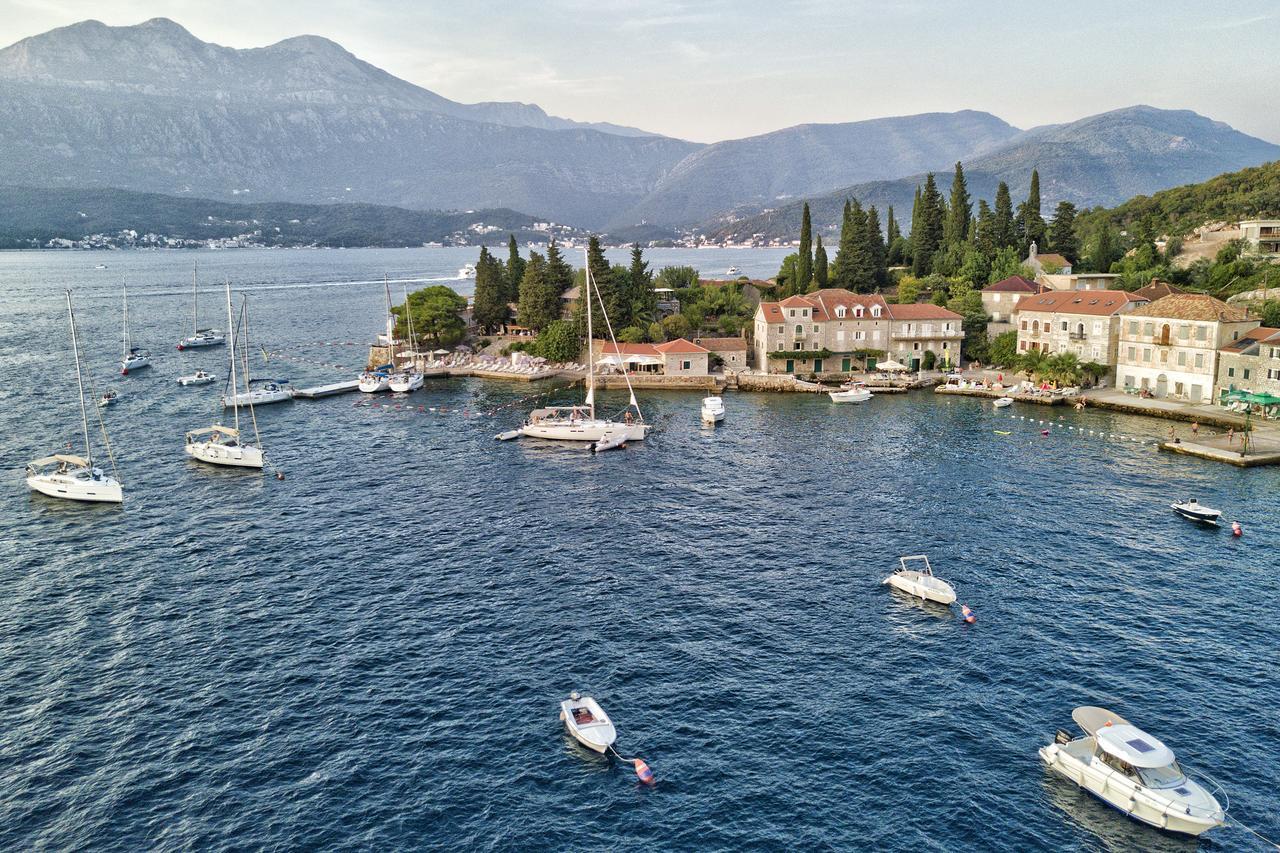 Apartments Barizon Luštica Exteriör bild